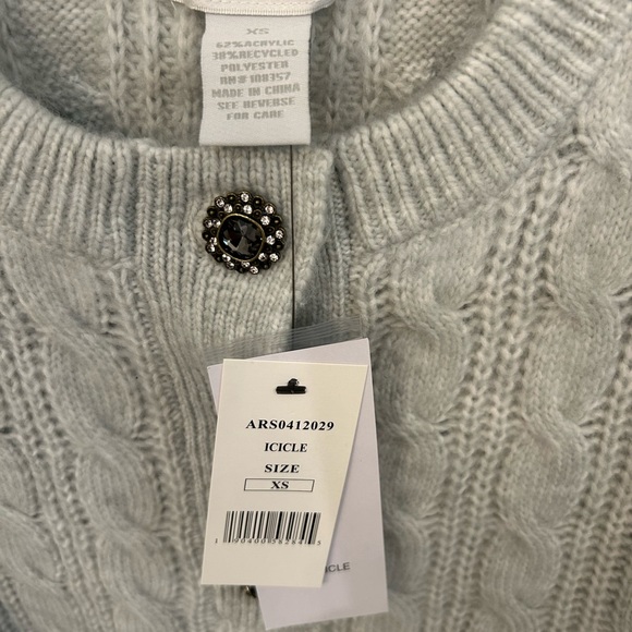Design History Puff-Sleeve Gray Sweater - Picture 6 of 10